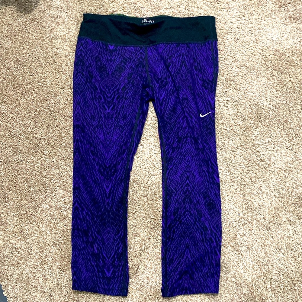 Nike crop leggings
